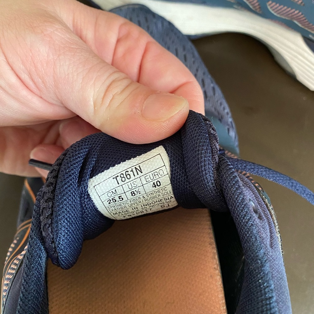ASICS sneakers - Picture 3 of 4